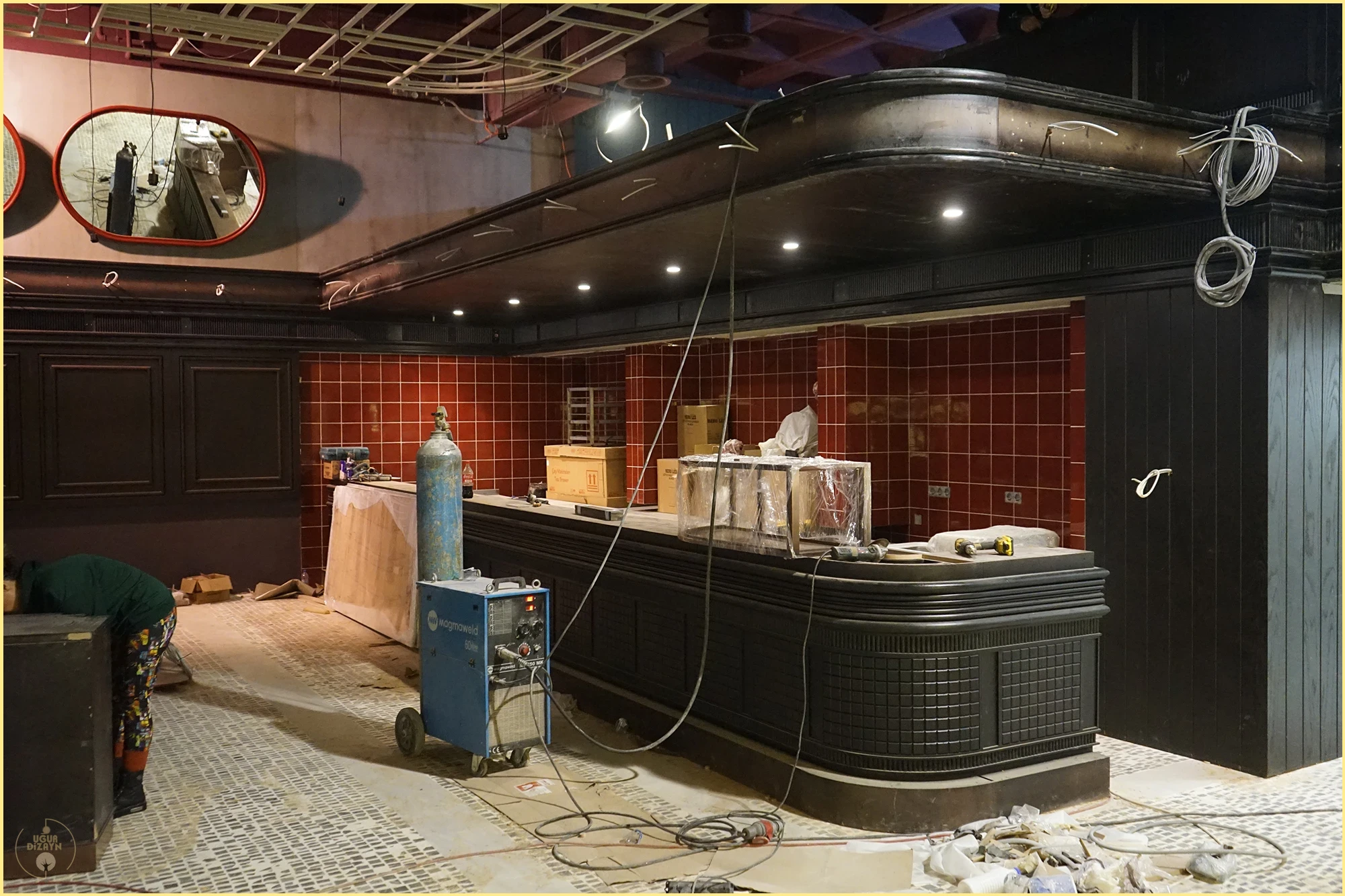 Mutfakta Sabit Mobilya Kullanımı: Estetik ve Fonksiyonelliğin Buluşması