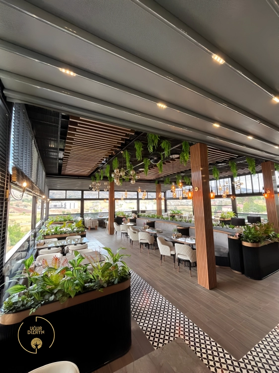 Elise Restaurant & BAr