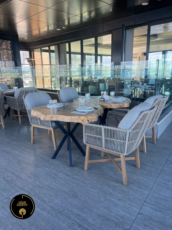 Les ambassadeurs hotel & casino restaurant Cyprus-